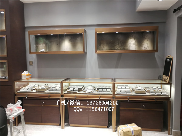 積極配合，值得合作的珠寶展柜廠(chǎng)家！